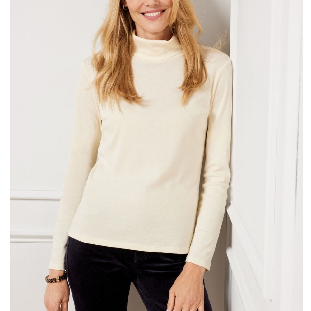 Talbots ivory closed neck long sleeve tee stetchy basic tee 3xp layering